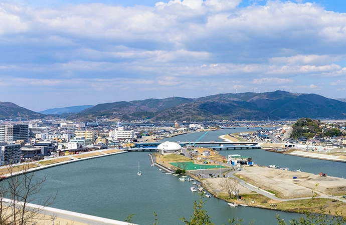 導入事例 宮城県東部消防通信指令事務協議会 入り組んだ地形の不感地帯対策にIP無線