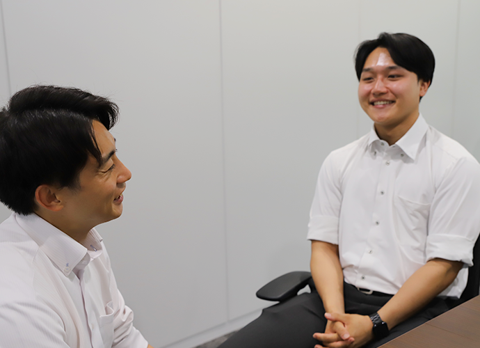 先輩x後輩インタビュー 営業部